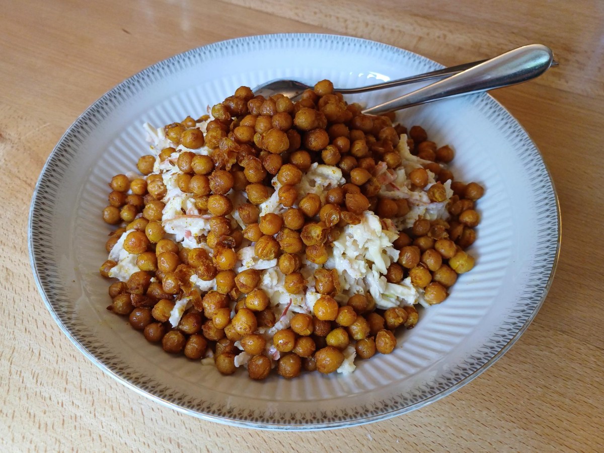 Pastinaken-Apfel-Salat  mit gebackenen&nbsp;Kichererbsen