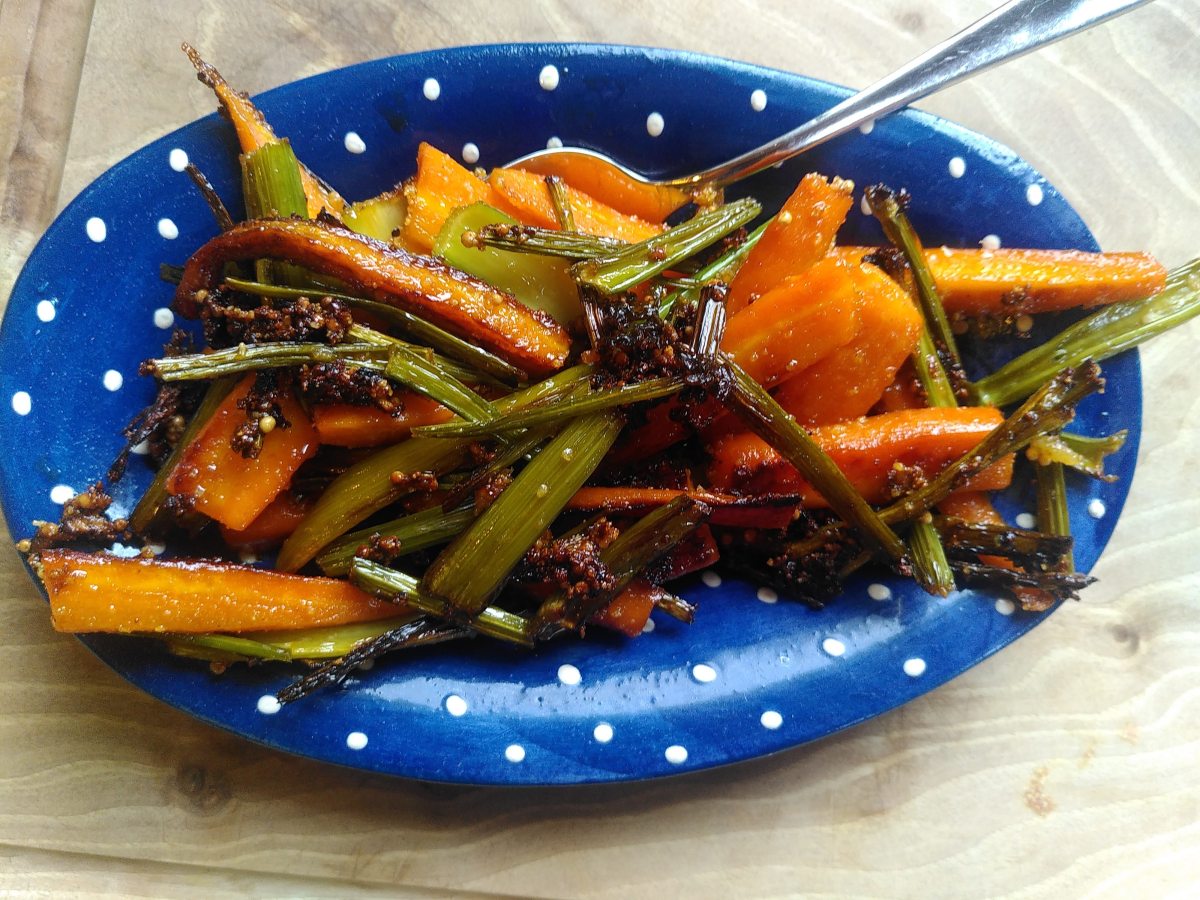 karamellisierter Stangensellerie, karamellisierte&nbsp;Karotten